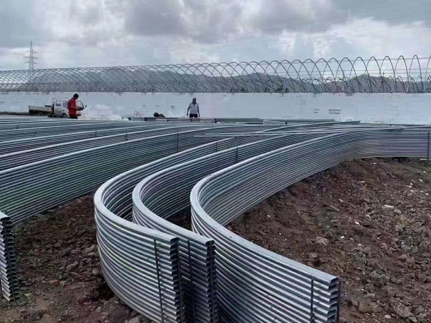 Елиптична цевка поцинкувана со тенок ѕид